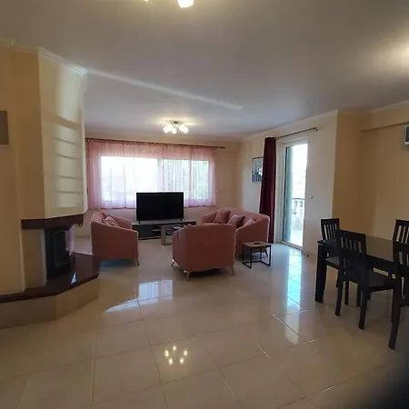 Apartment Μεγαλο Οροφοδιαμερισμα Με Κηπο Και Παρκιν-Καλαματα Asprokhoma